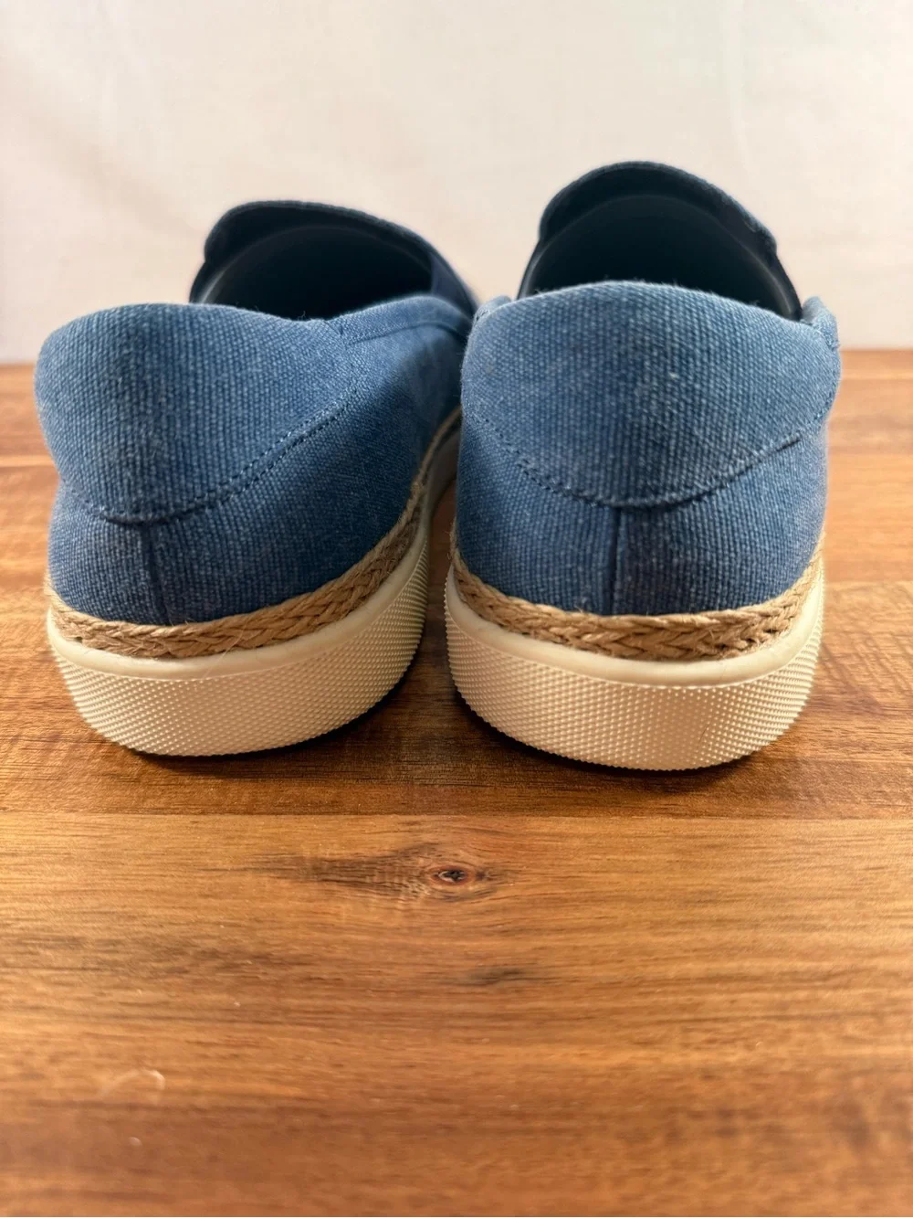 Vionic Rae Slip-on Espadrille Sneaker Blue Denim Size 9 NWOT